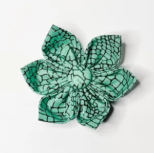 Green Crackle Dog & Cat Bow Tie/ Collar Flower