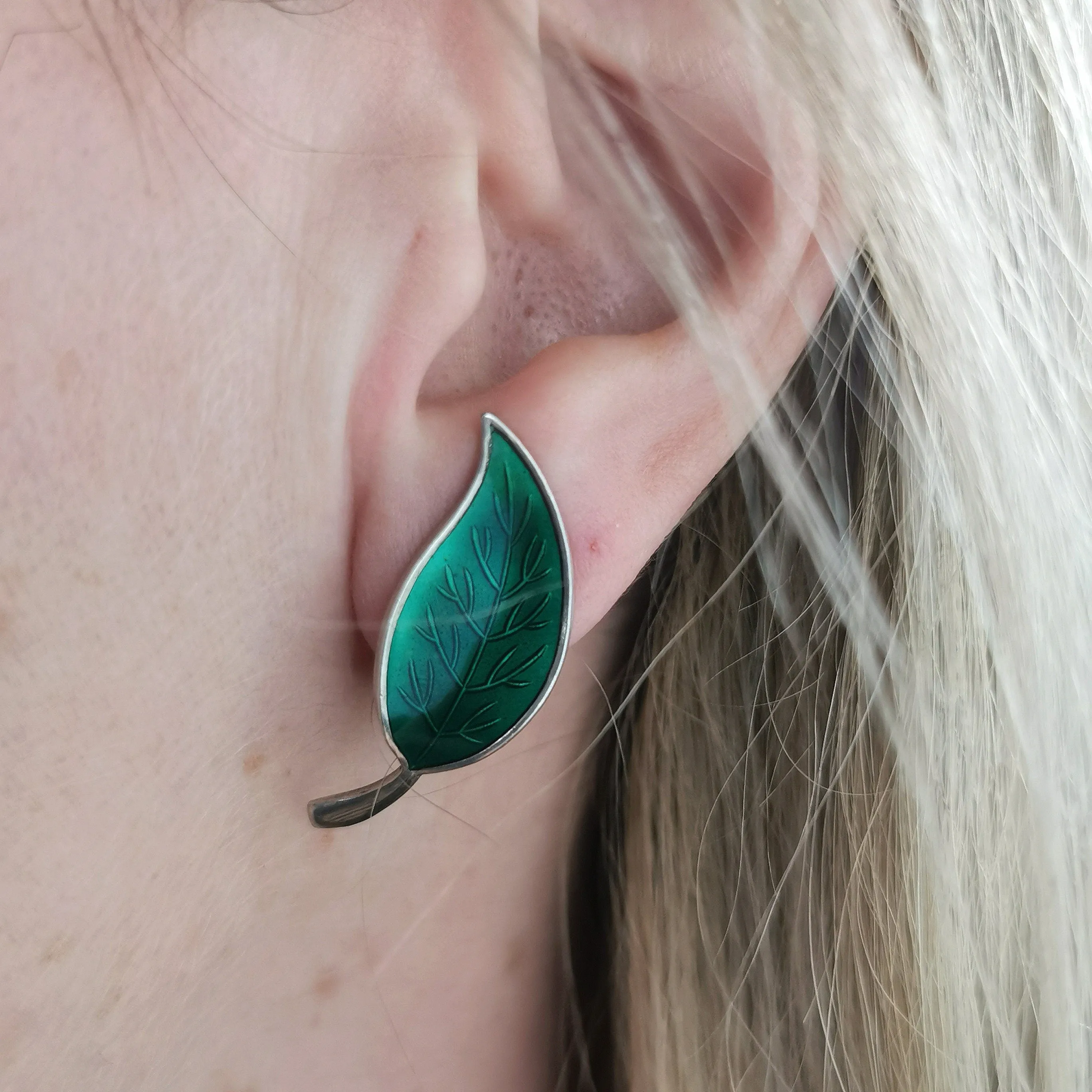 Vintage Meka Denmark Sterling Silver Green Enamel Leaf Ear Clips