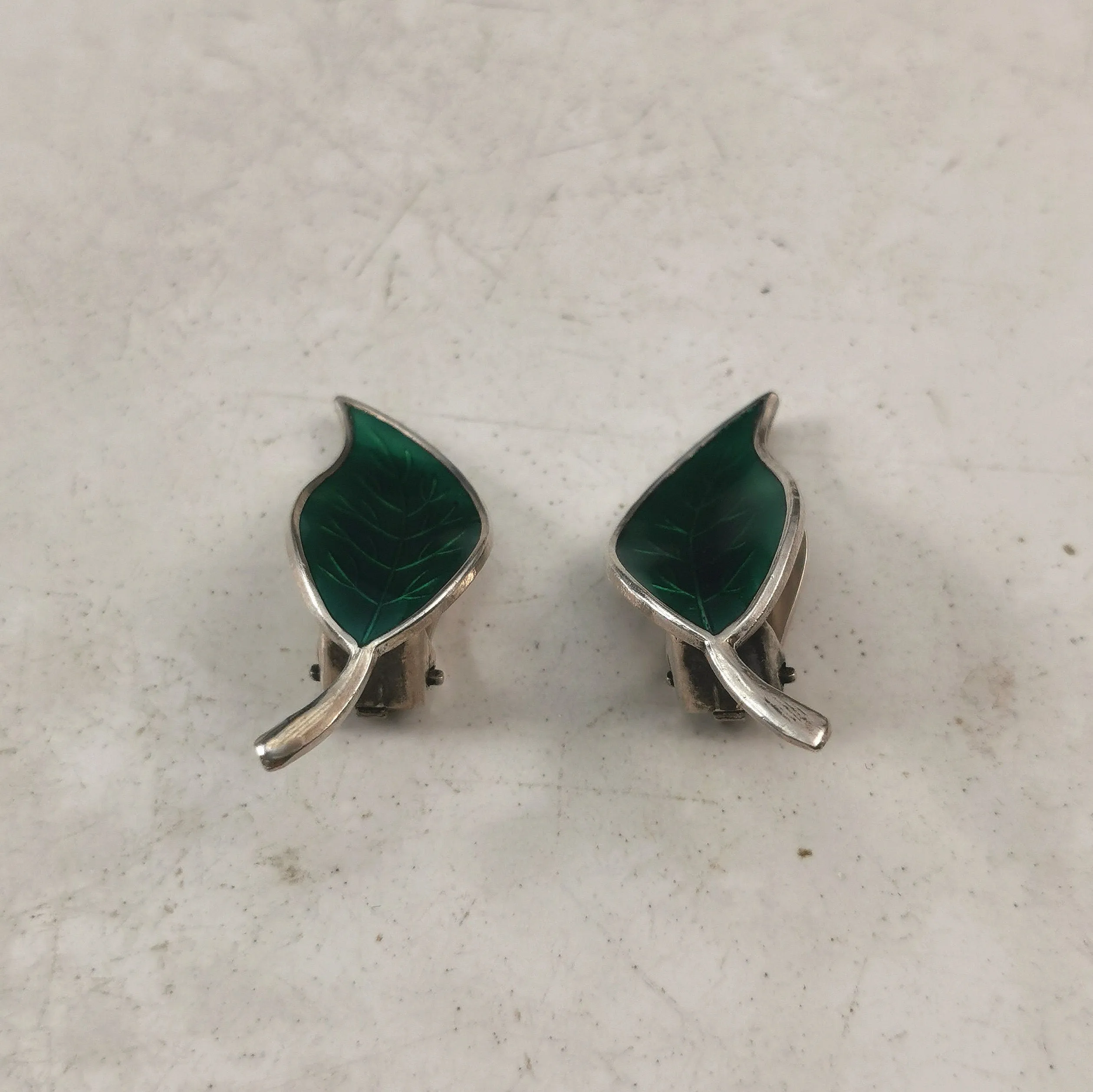 Vintage Meka Denmark Sterling Silver Green Enamel Leaf Ear Clips